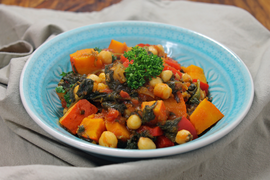 Herbstliches Kürbis-Curry mit Kichererbsen und Spinat1