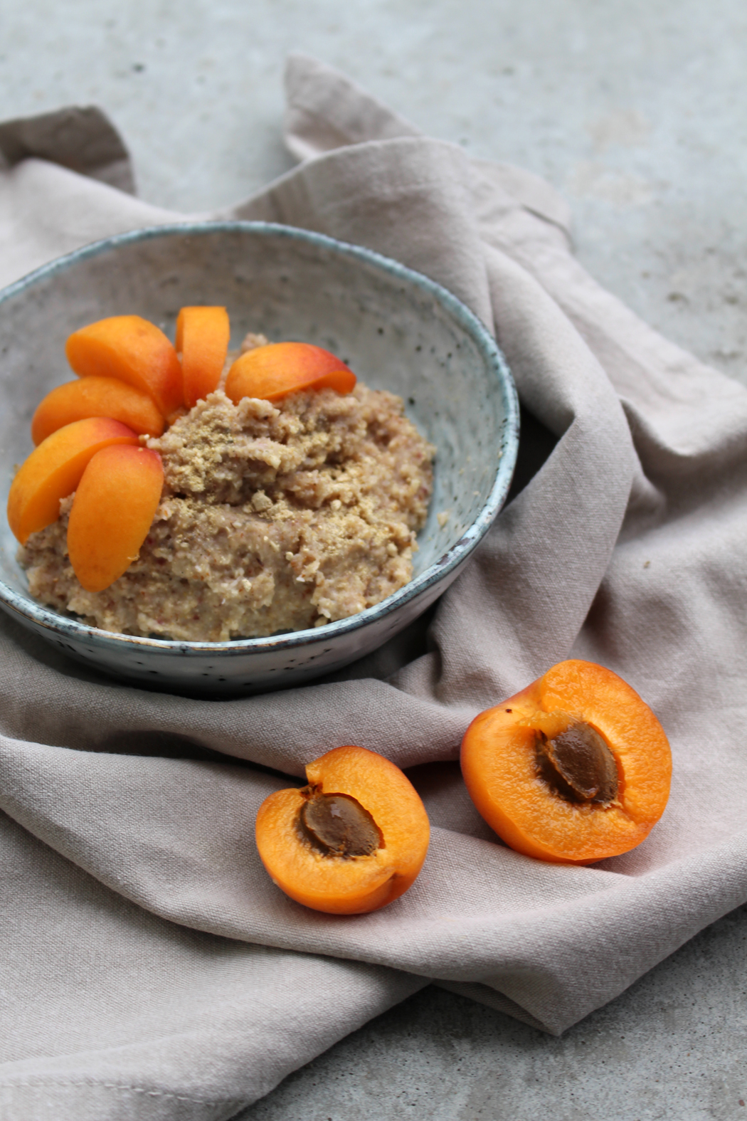 Rezept Instant Porridge Oatmeal Mango Maca mit Aprikosen1